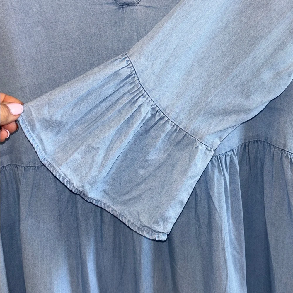 AMISU LIGHT BLUE DENIM DRESS TWO TIERED V NECK 3/4β BELL SLEEVES BOTTOM RUFFLE - Picture 6 of 16
